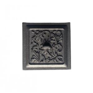 Дверца чугунная прочистная Дубок 155х155 мм